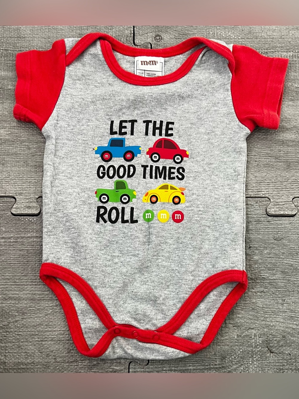 M&M's 12M 100% Cotton Knit Onesie Short Sleeve Snap Gray/Red Graphic Print